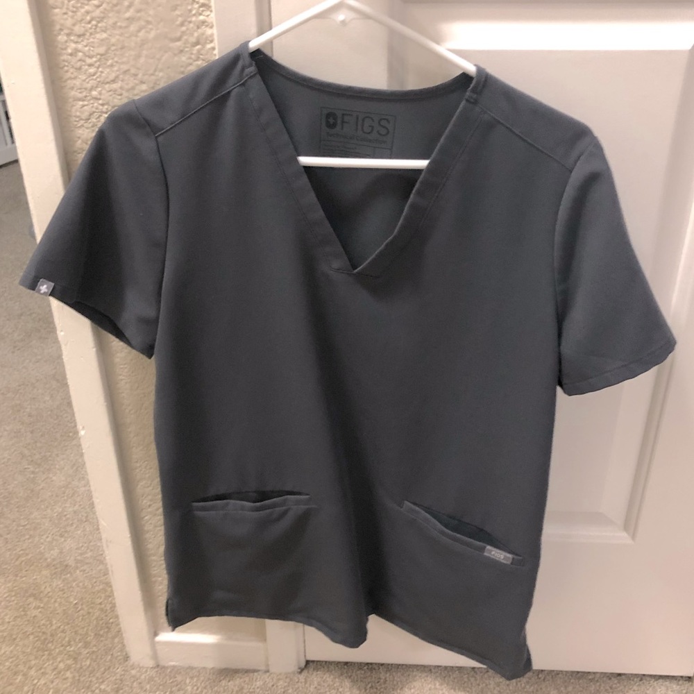 Figs charcoal 2 pocket scrub top